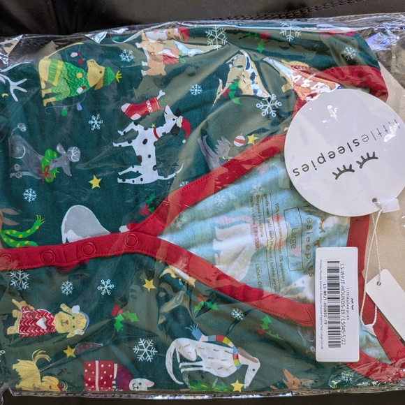 Little Sleepies Other - Little Sleepies Holiday Hounds Women's Shirt - Large.L